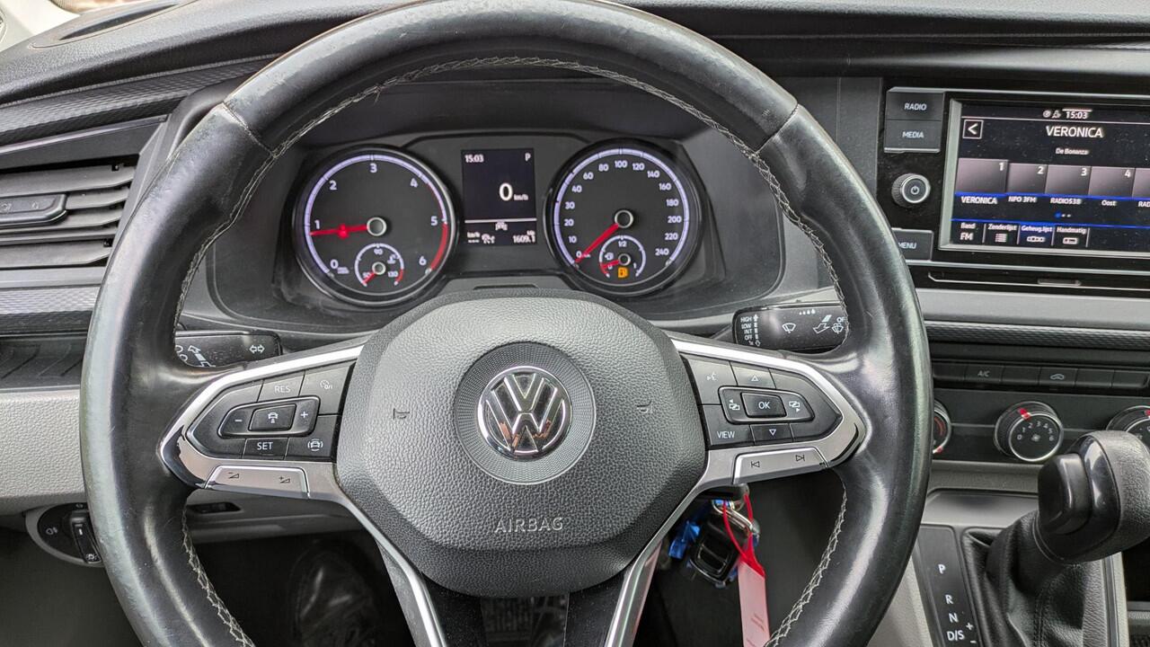 Volkswagen TRANSPORTER 2.0 TDI L2H1 DC - Aut. - Camera