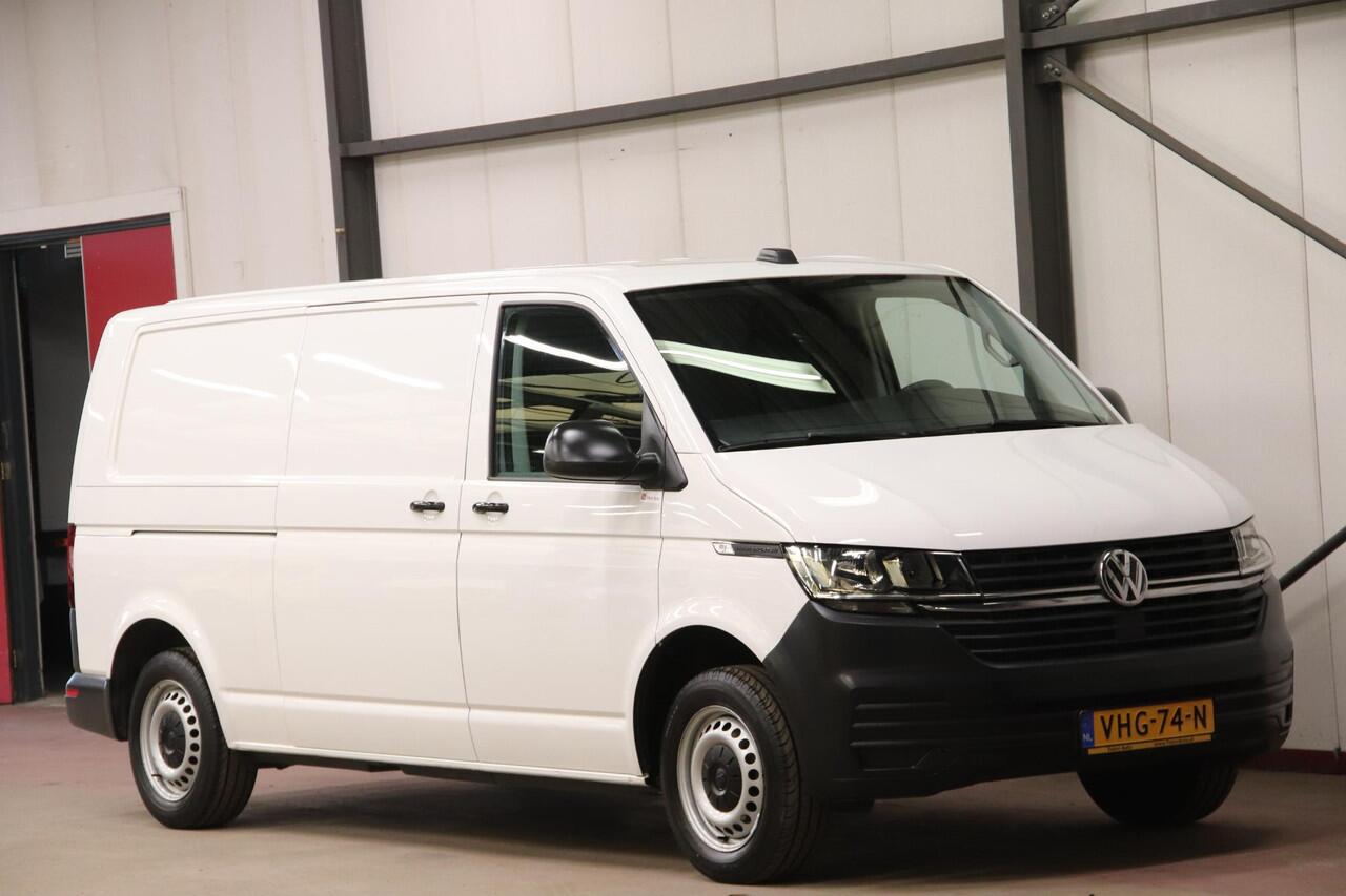 Volkswagen TRANSPORTER 2.0 TDI L2H1 LANG EURO 6 ACHTERUITRIJCAMERA Volkswagen Transporter 2.0 TDI L2H1 EURO 6 ACHTERUITRIJCAMERA