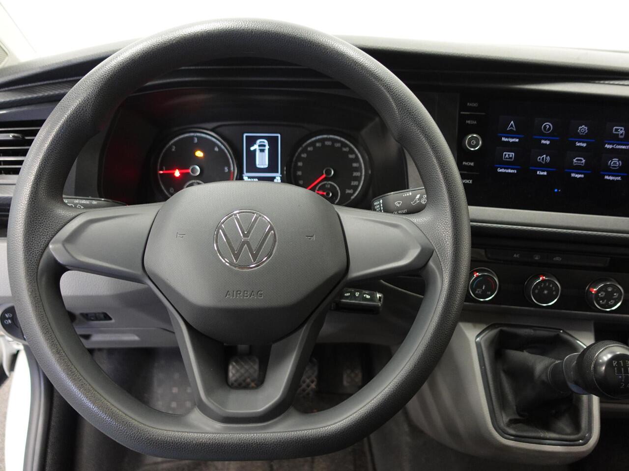 Volkswagen TRANSPORTER 2.0 TDI 110pk L2H1 Navigatie Apple Carplay/Android Auto Trekhaak Camera Parkeersensoren achter Cruise Control Airco