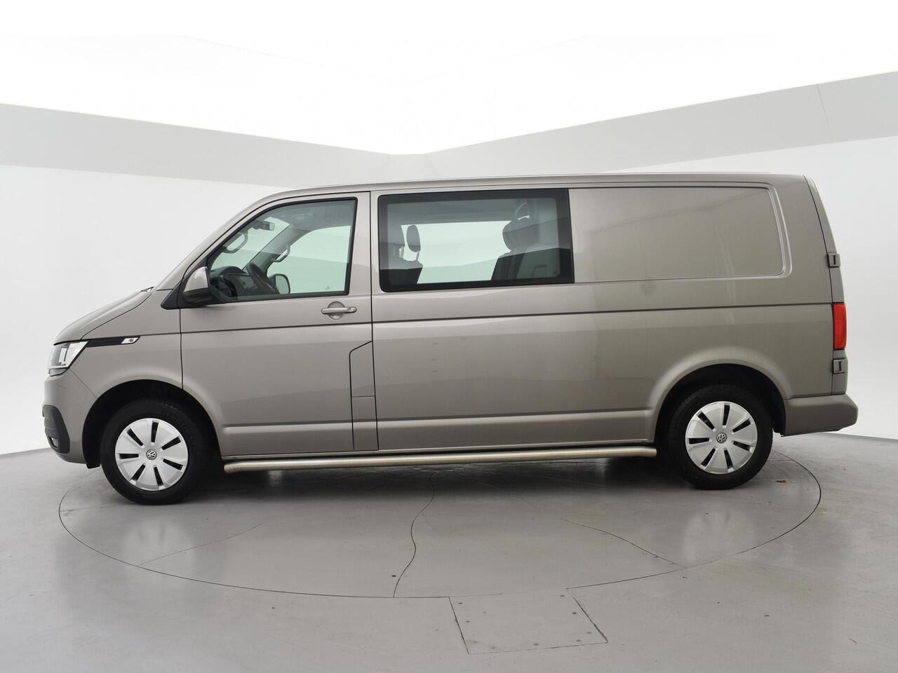 Volkswagen TRANSPORTER T6.1 2.0 TDI 150 PK L2H1 DUBBEL CABINE + CARPLAY | TREKHAAK 2500 KG | MOJAVE BEIGE