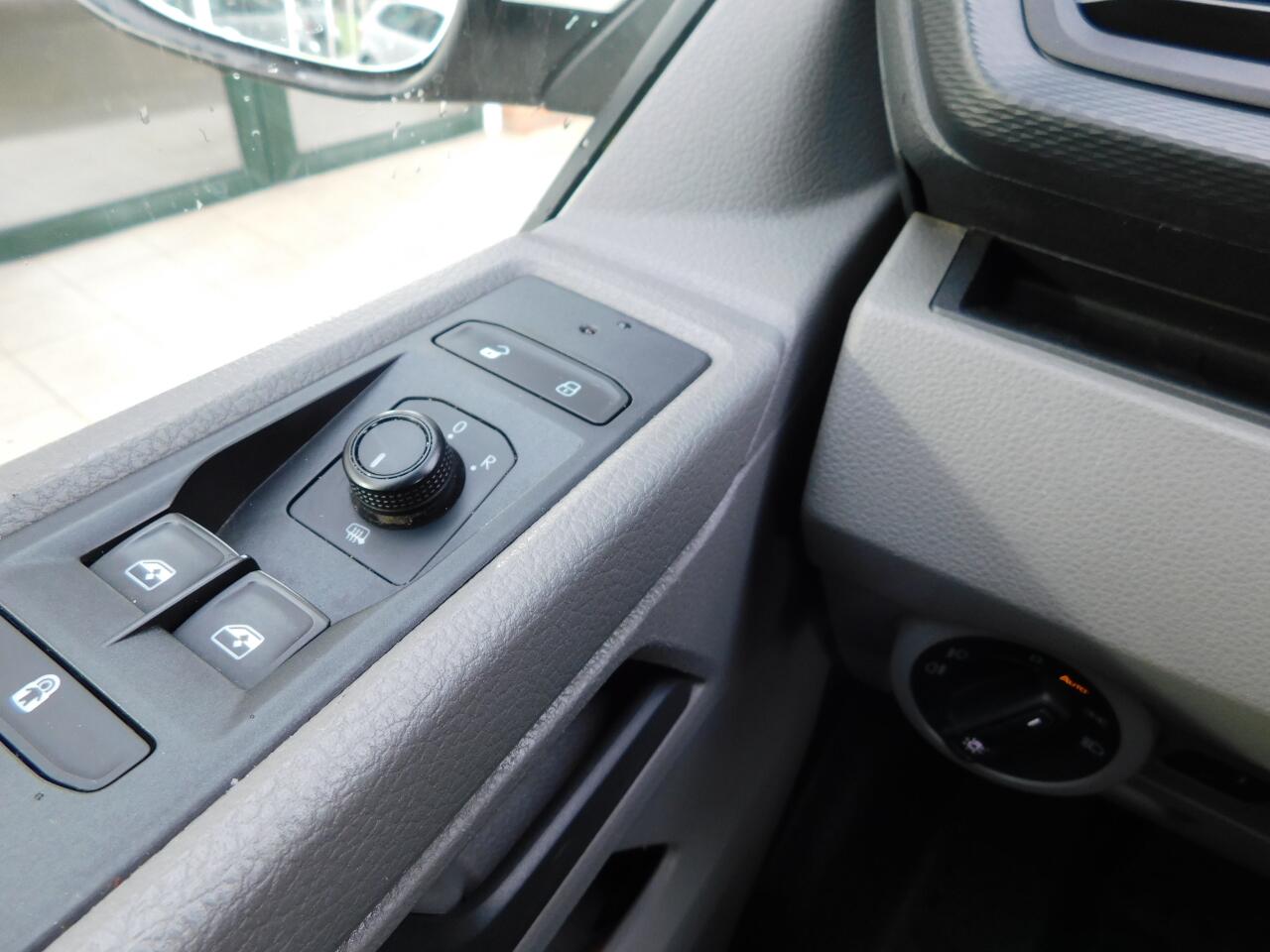 Volkswagen TRANSPORTER 2.0TDI 150PK DSG DC L2H1! All-in Prijs! Trekhaak!