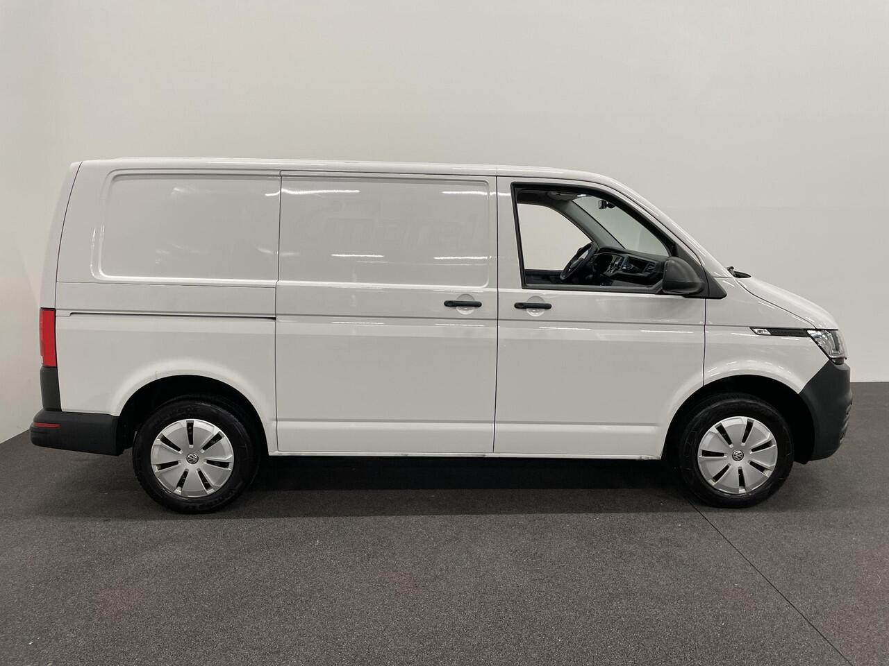 Volkswagen TRANSPORTER 2.0 TDI L1H1 Comfortline 150 PK DSG Airco Cruise Control Stoelverwarming Trekhaak 2X Schuifdeur Achterklep