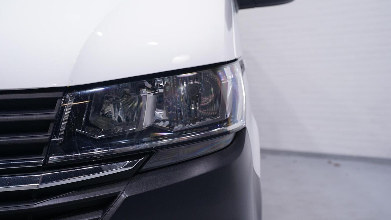 Volkswagen TRANSPORTER 2.0 TDI 110 pk L1H1 Navi, Camera, Airco Laadruimte Pakket, 3-Zits