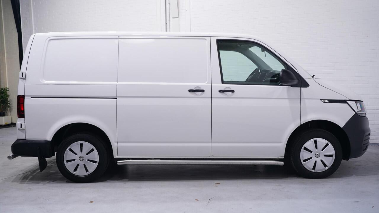 Volkswagen TRANSPORTER 2.0 TDI 110 pk L1H1 Navi, Camera, Airco Laadruimte Pakket, 3-Zits