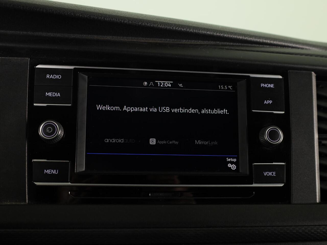 Volkswagen TRANSPORTER 2.0 TDI L2H1 32 150PK DSG | Navigatie via app | Parkeersensoren | Trekhaak |