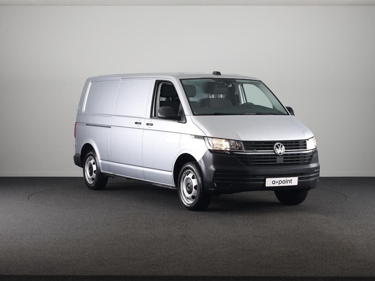 Volkswagen TRANSPORTER 2.0 TDI L2H1 32 150PK DSG | Navigatie via app | Parkeersensoren | Trekhaak |