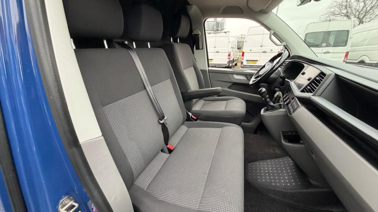 Volkswagen TRANSPORTER 2.0 TDI 81KW 110PK EURO 6 AIRCO/ CRUISE CONTROL/ NAVI/ 100% DEALERONDERHOUDEN