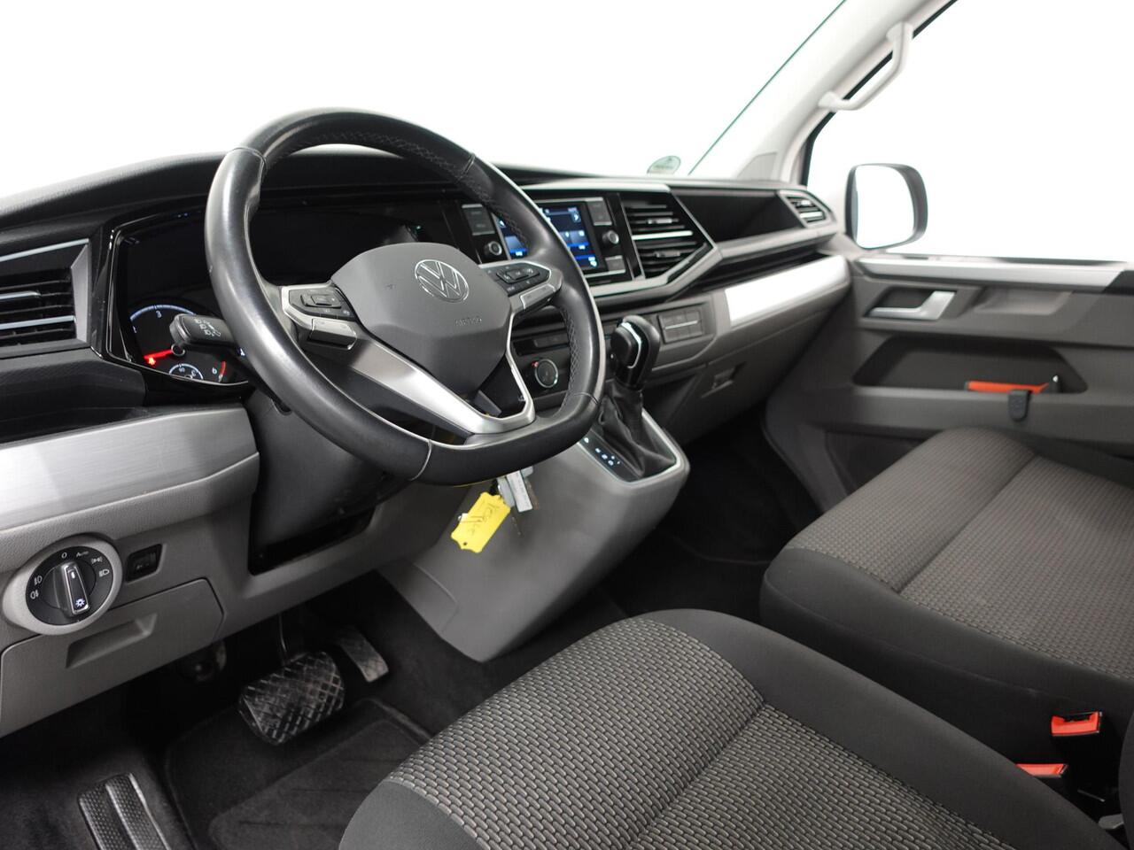 Volkswagen TRANSPORTER 150pk Automaat L2 Dubbele cabine Bulli Apple Carplay Cruise control Camera Airco Euro6