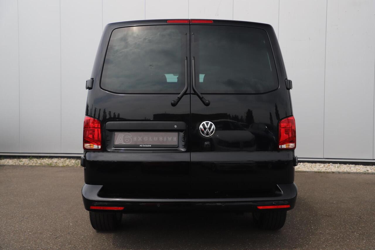 Volkswagen TRANSPORTER 2.0 TDI L2H1 DC Bulli 204PK DSG Automaat Virtual Cockpit 2X Elektrische Schuifdeur Full LED Navigatie Camera Adaptive Cruise Draadloos Carplay