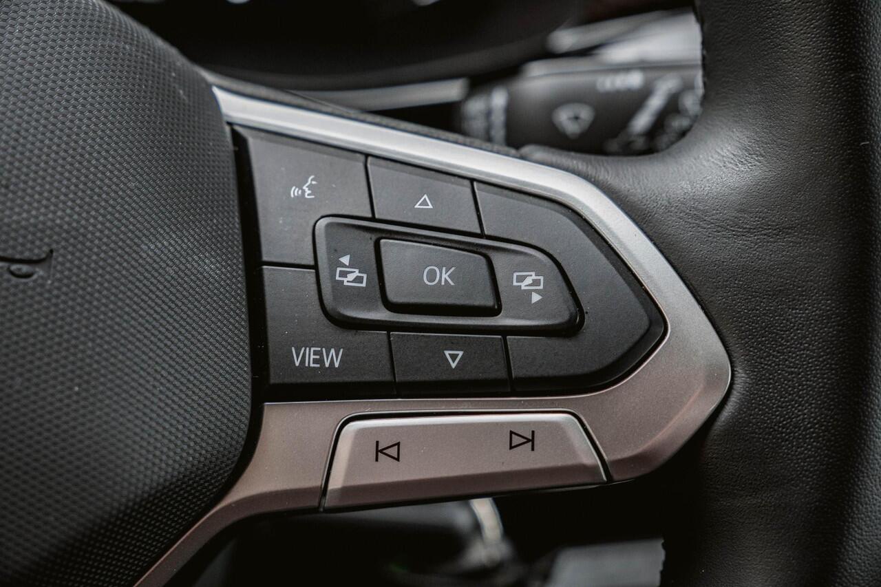 Volkswagen TRANSPORTER T6.1 2.0 TDI 204 PK DSG CARAVELLE L2H1 A-KLEP DUB/DUB ACC | LED | Leder | Privacy glass | 2x schuifdeuren