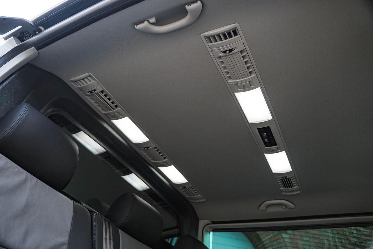 Volkswagen TRANSPORTER T6.1 2.0 TDI 204 PK DSG CARAVELLE L2H1 A-KLEP DUB/DUB ACC | LED | Leder | Virtual Cockpit | Privacy glass |