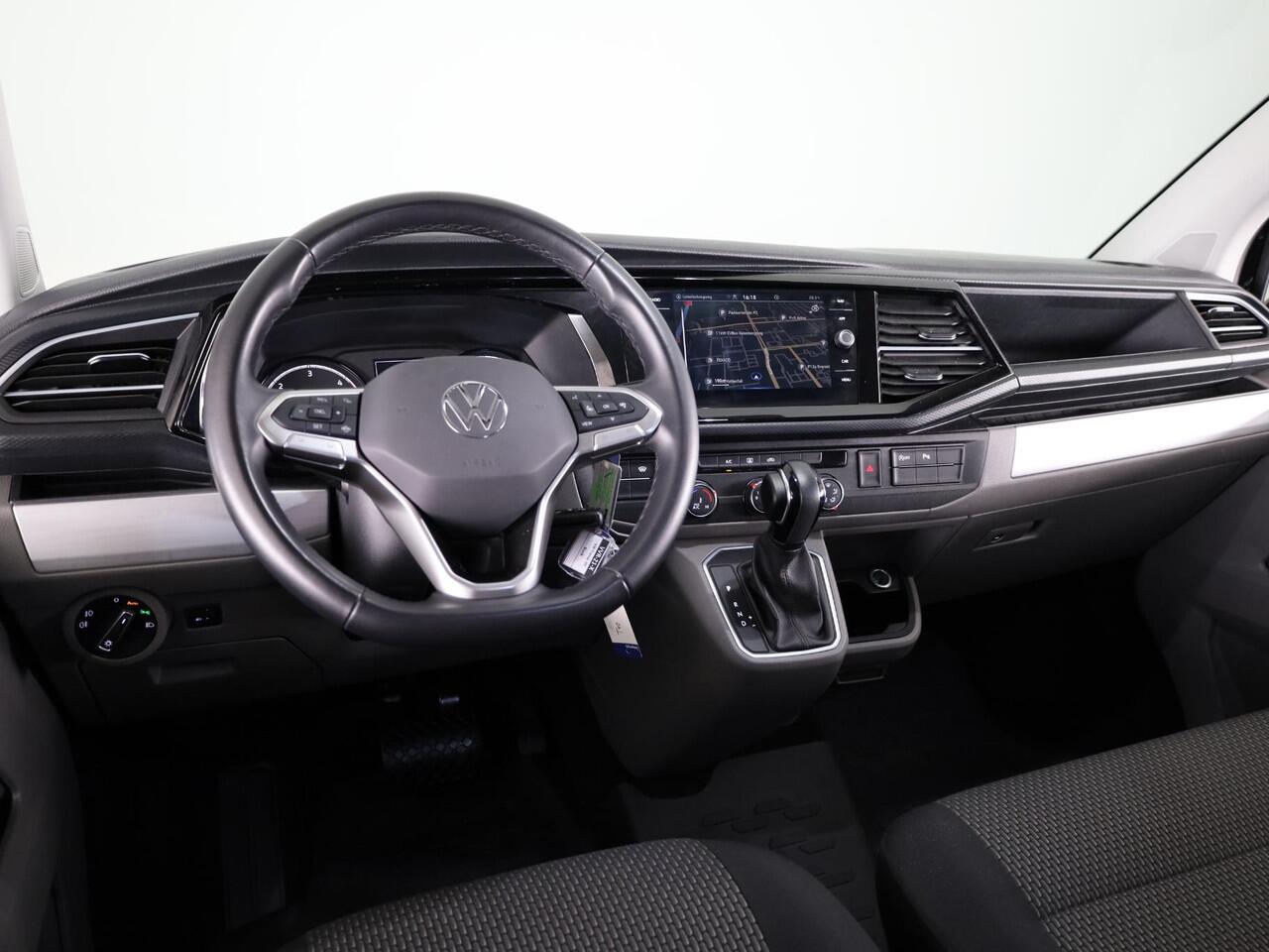 Volkswagen TRANSPORTER 2.0 TDI L2H1 30 DC Highline 150 PK DSG | Verlengde garantie | Navigatie | Trekhaak | Luxe dubbelcabine |