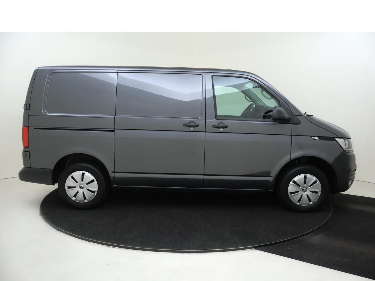 Volkswagen TRANSPORTER Bedrijfswagens L1H1 TDI 28 Comfortline 110 pk 5 versn. hand | Comfortline | Bijrijdersbank | Stalen velgen | Vierseizoensbanden | Parkeerhulp achter | Armleuningen bestuurdersstoel |