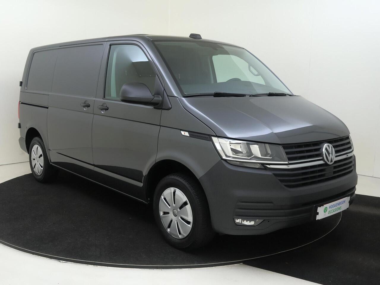 Volkswagen TRANSPORTER Bedrijfswagens L1H1 TDI 28 Comfortline 110 pk 5 versn. hand | Comfortline | Bijrijdersbank | Stalen velgen | Vierseizoensbanden | Parkeerhulp achter | Armleuningen bestuurdersstoel |