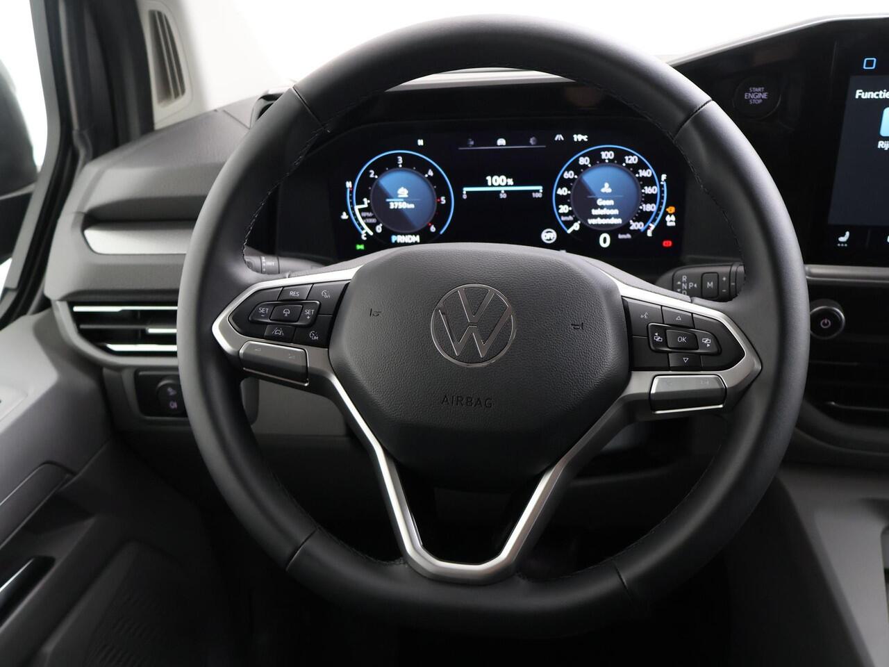 Volkswagen TRANSPORTER 2.0 TDI L1H1 28 Bulli 150 Pk Automaat 8-Traps | BPM-vrij | 2x Comfortstoelen + Armleuningen | Navigatie Apple Carplay / Android Auto | Parkeersensoren Voor + Achter + Achteruitrijcamera