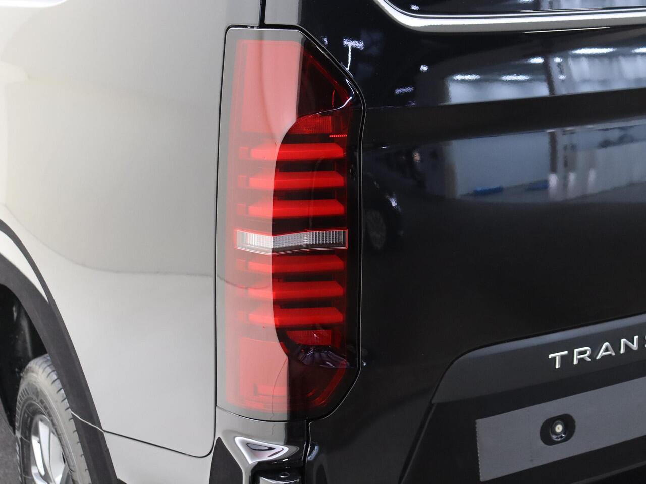 Volkswagen TRANSPORTER Bedrijfswagens Style L2 2.0 TDI 30 (150 pk) 110 kW pk 8 versn. | BPM vrij | Achterdeuren zonder ruit | Zitpakket 1 voor life & style - armleuningen, bijrijdersstoel | Trekhaak, vast |