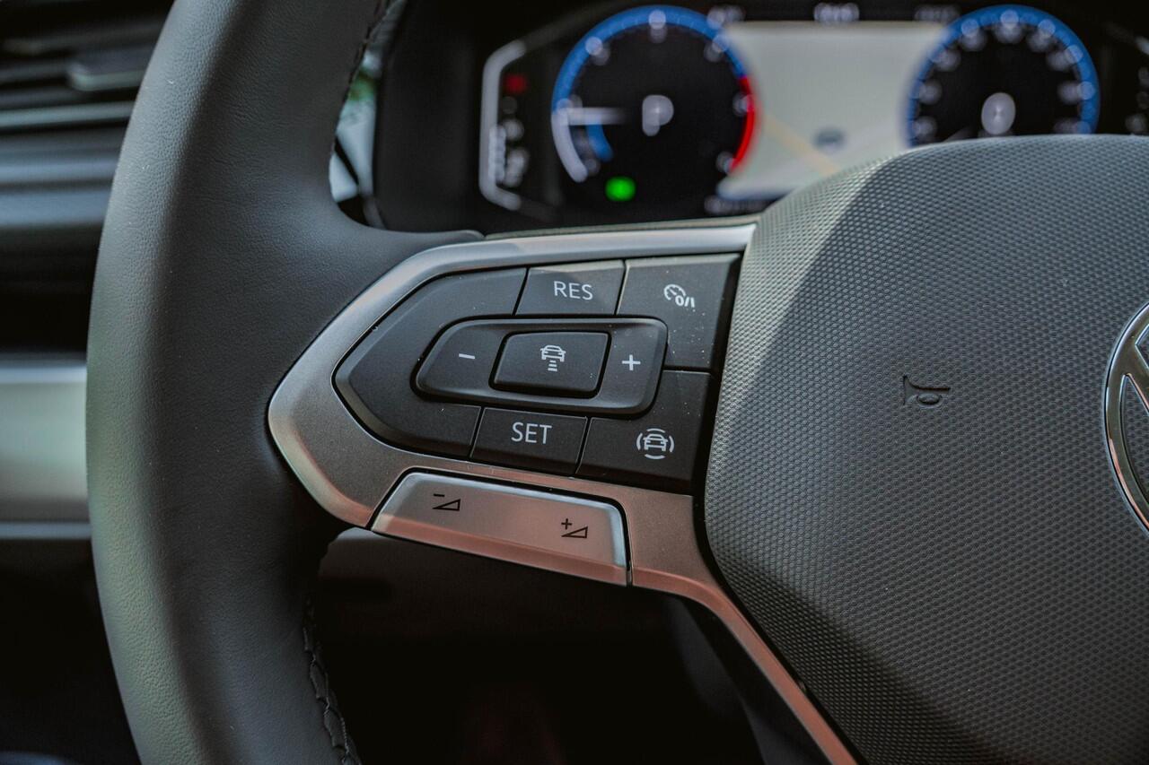 Volkswagen TRANSPORTER T6.1 2.0 TDI 204PK DSG L2H1 HIGHLINE ENK/CAB Standkachel | LED | ACC | 2x Schuifdeuren | Virtual cockpit |