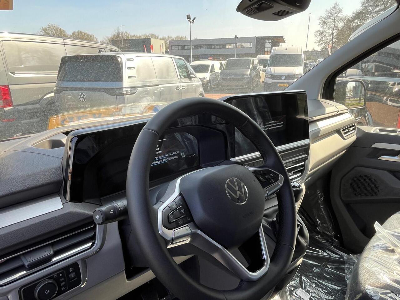 Volkswagen TRANSPORTER Bedrijfswagens Life L2 2.0 TDI EU6 150 pk 110 kW 6 versn. hand | BPM vrij | Bestuurdersassistentiepakket plus | Exterieurpakket met radiatorgrille in carrosseriekleur | Trekhaakvoorbereiding |