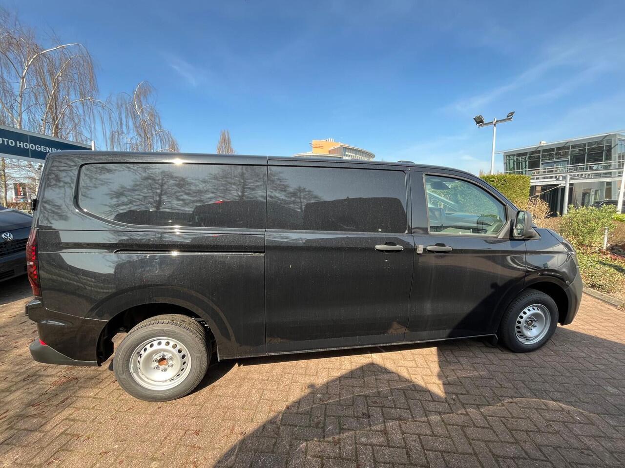 Volkswagen TRANSPORTER Bedrijfswagens Life L2 2.0 TDI EU6 150 pk 110 kW 6 versn. hand | BPM vrij | Bestuurdersassistentiepakket plus | Exterieurpakket met radiatorgrille in carrosseriekleur | Trekhaakvoorbereiding |