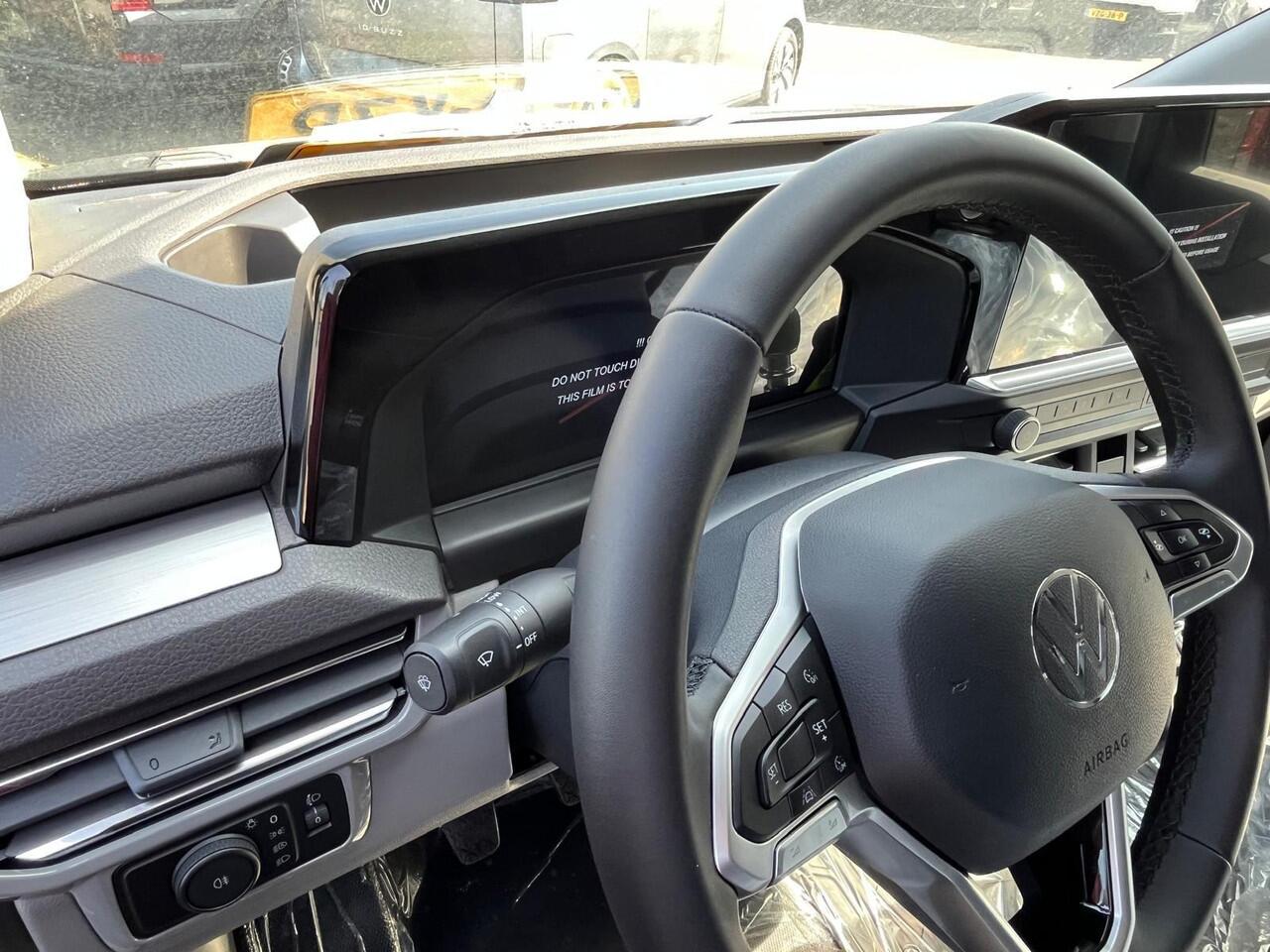 Volkswagen TRANSPORTER Bedrijfswagens Life L2 2.0 TDI EU6 150 pk 110 kW 6 versn. hand | BPM vrij | Bestuurdersassistentiepakket plus | Exterieurpakket met radiatorgrille in carrosseriekleur | Trekhaakvoorbereiding |