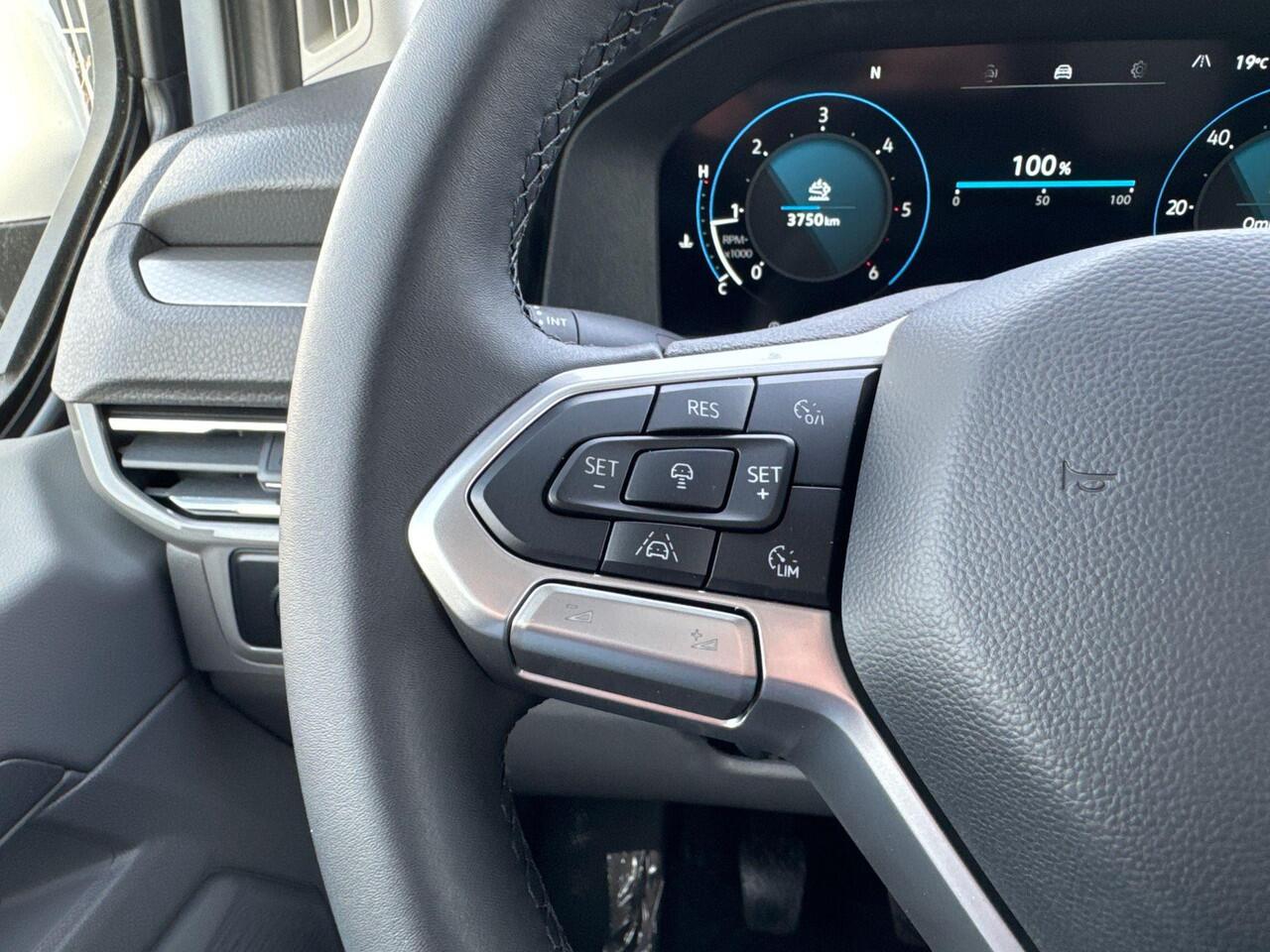 Volkswagen TRANSPORTER Style 28 2.0 TDI L1 110kW (150pk) Volkswagen Transporter 2.0 TDI L1H1 28 Style