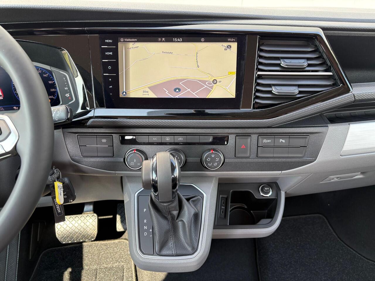 Volkswagen TRANSPORTER 2.0 TDI L2H1 28 Bulli