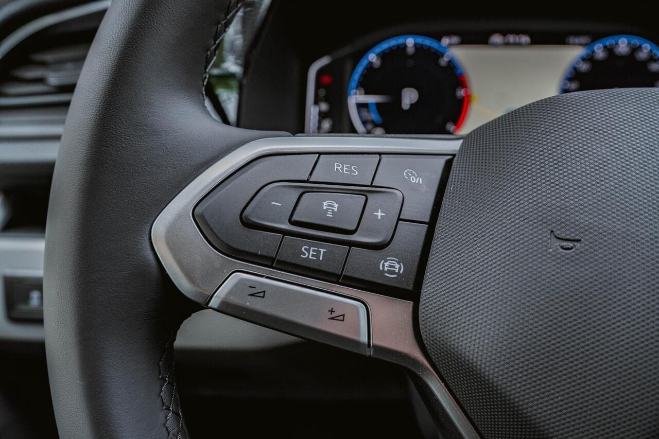 Volkswagen TRANSPORTER T6.1 2.0 TDI 150 PK DSG CARAVELLE L2H1 DUB/CAB A-Deuren ACC | LED | Digital Cockpit | Leder | Apple Carplay/Android Auto