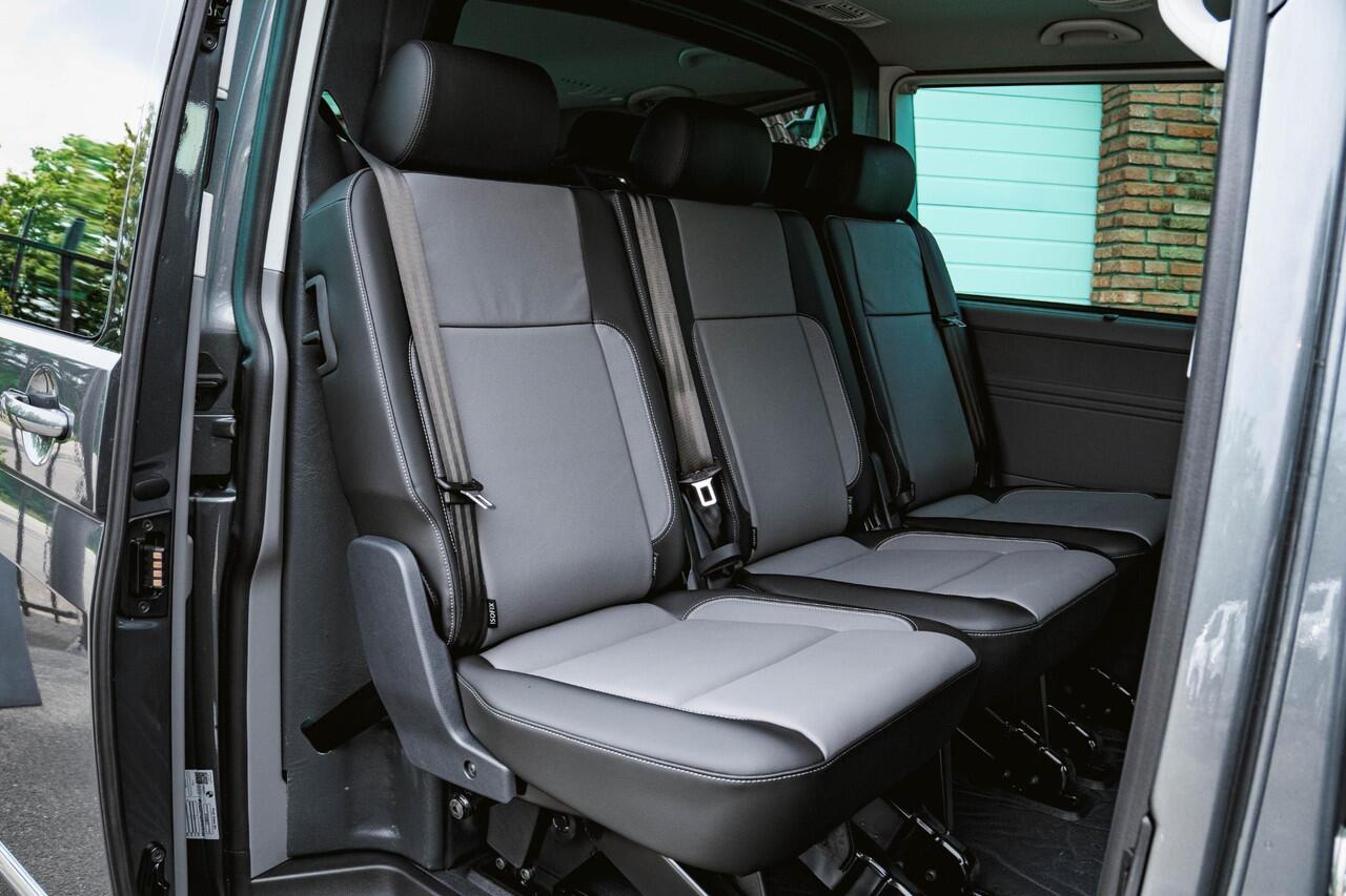 Volkswagen TRANSPORTER T6.1 2.0 TDI 150 PK DSG CARAVELLE L2H1 DUB/CAB A-Deuren ACC | LED | Digital Cockpit | Leder | Apple Carplay/Android Auto