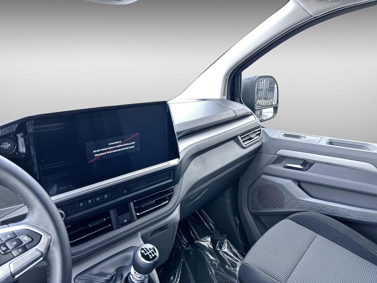 Volkswagen TRANSPORTER Bedrijfswagens Life L1 2.0 TDI EU6 81 kW 110 pk 6 versn. hand | BPM vrij | Achterdeuren zonder ruit | Bestuurdersassistentiepakket plus | Multifunctioneel kunstlederen stuurwiel |