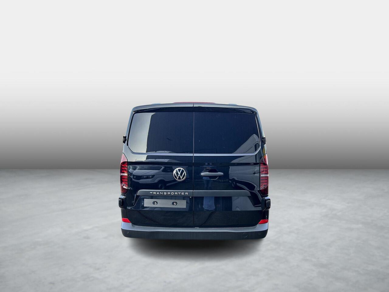 Volkswagen TRANSPORTER Bedrijfswagens Life L1 2.0 TDI EU6 81 kW 110 pk 6 versn. hand | BPM vrij | Achterdeuren zonder ruit | Bestuurdersassistentiepakket plus | Multifunctioneel kunstlederen stuurwiel |