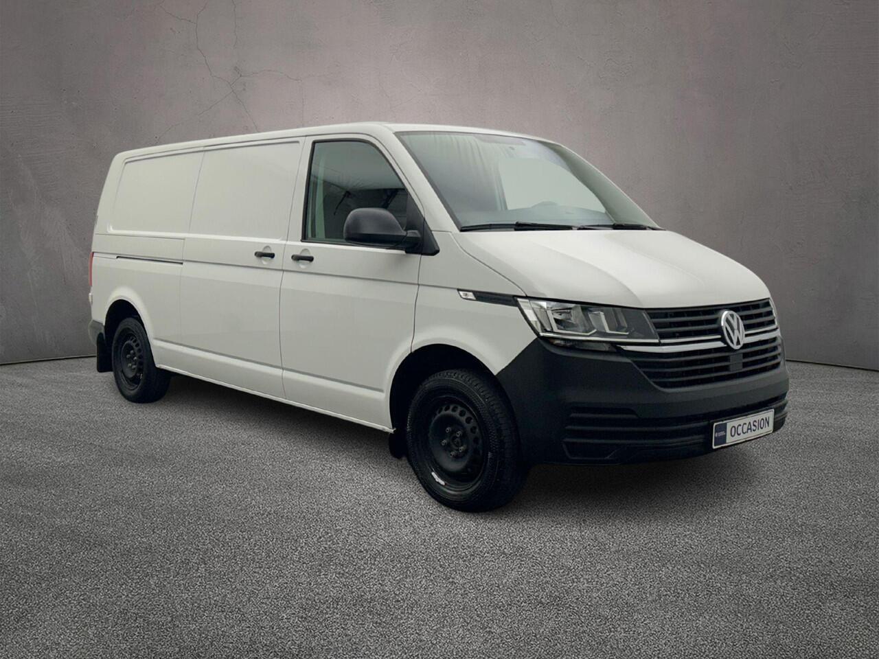 Volkswagen TRANSPORTER 2.0 TDI 110pk L2 | Trekhaak | BPM-vrij | Cruise-control | Achterdeuren | Betimmering