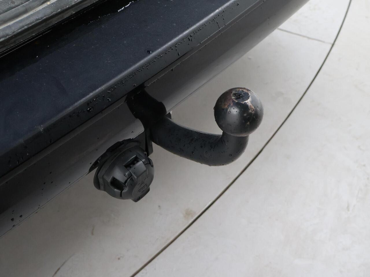 Volkswagen TRANSPORTER 2.0 TDI L2H1 HIGHLINE | LMV | TREKHAAK | APPLE CARPLAY | CAMERA | COMFORSTOELEN