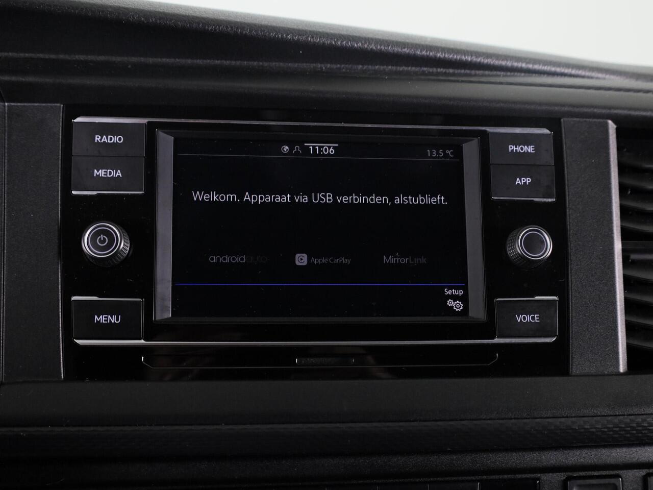 Volkswagen TRANSPORTER Bedrijfswagens Bestelwagen L2 28 2.0 TDI 110 pk | Verlengde garantie | Navigatie via App | Trekhaak | Parkeersensoren achter | Cruise control |