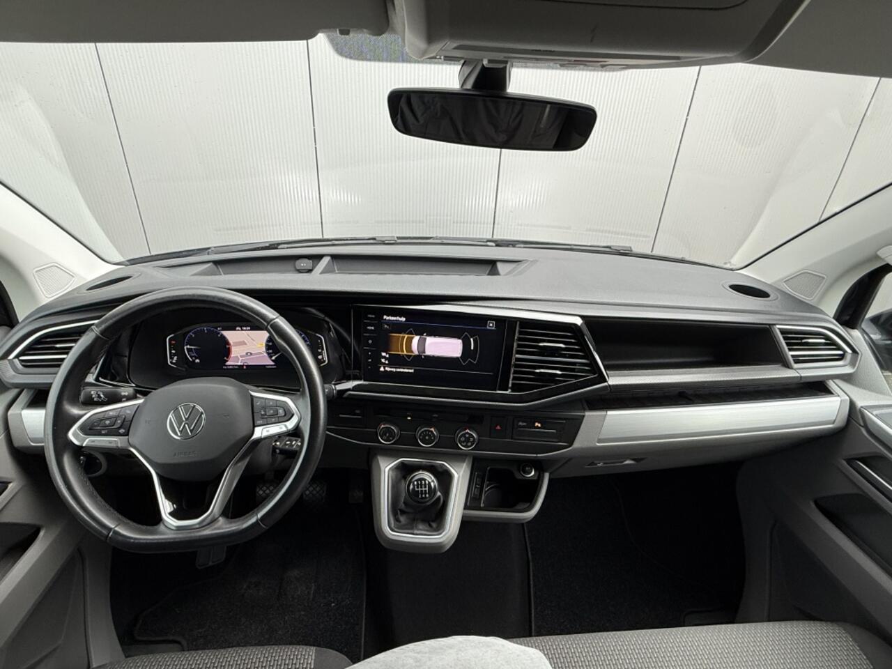 Volkswagen TRANSPORTER 2.0 TDI L2H1 BULLI Virtual Cockpit Apple Carplay.