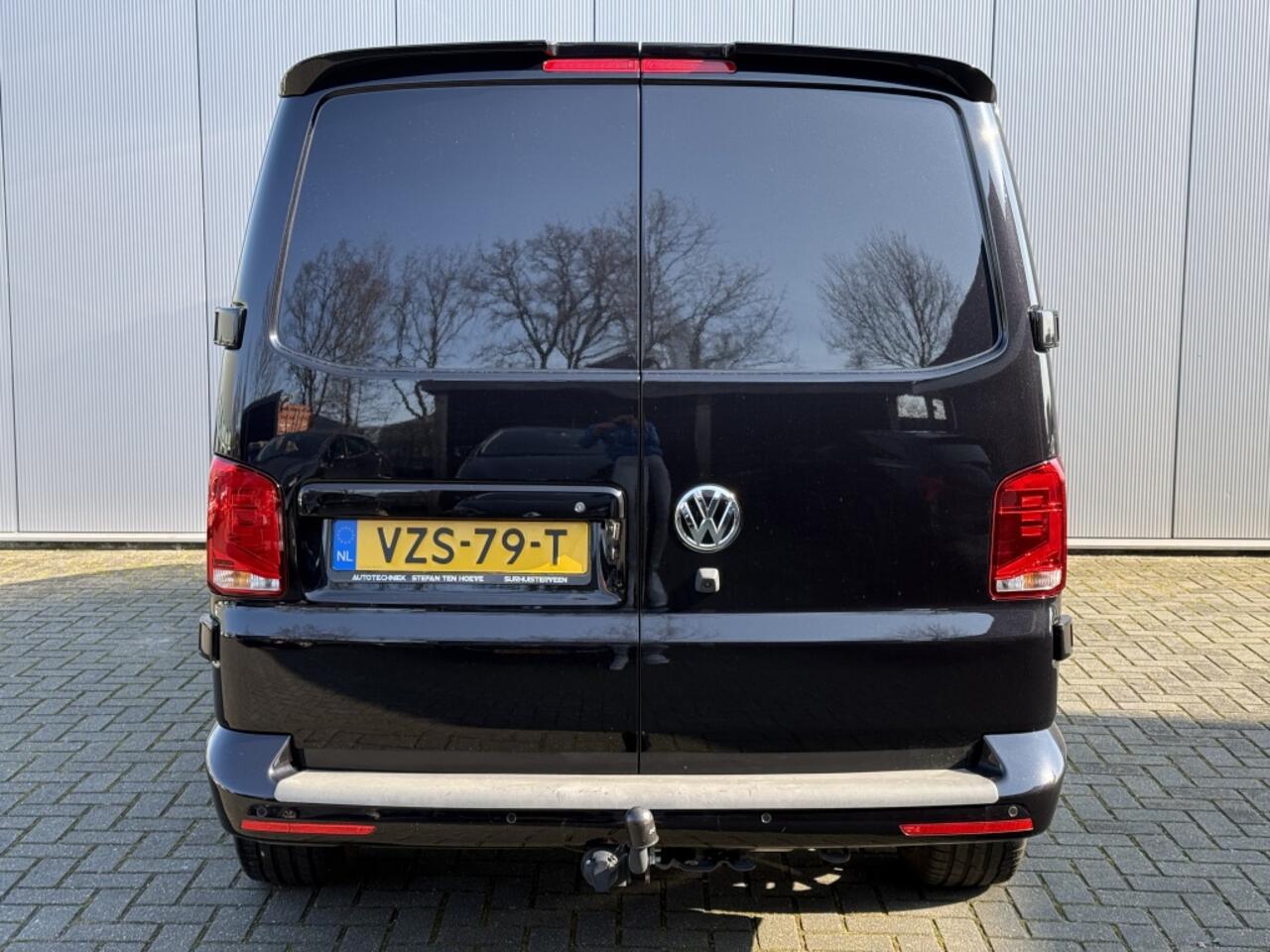 Volkswagen TRANSPORTER 2.0 TDI L2H1 BULLI Virtual Cockpit Apple Carplay.