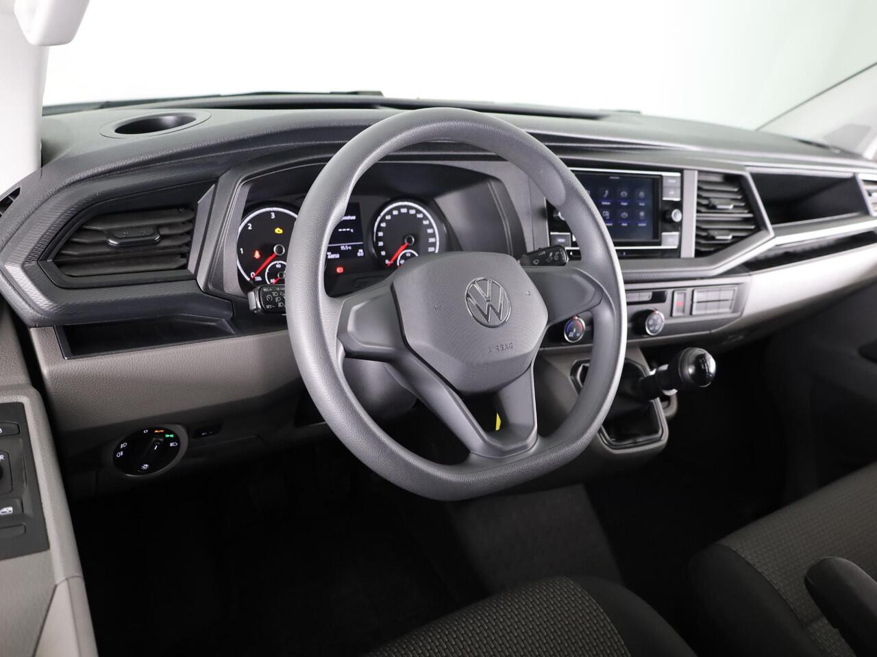 Volkswagen TRANSPORTER 2.0 TDI L2H1 28 Comfortline 110 pk | Verlengde garantie | Navigatie via App | Parkeersensoren achter | Cruise control |