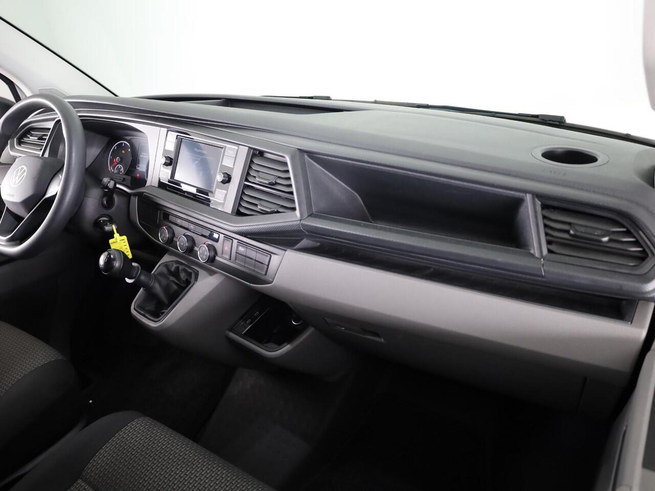 Volkswagen TRANSPORTER 2.0 TDI L2H1 28 Comfortline 110 pk | Verlengde garantie | Navigatie via App | Parkeersensoren achter | Cruise control |