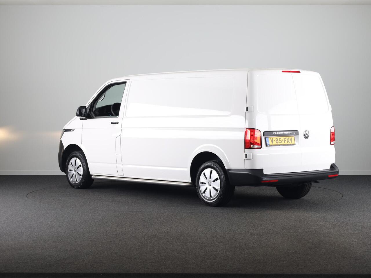 Volkswagen TRANSPORTER 2.0 TDI L2H1 28 Comfortline 110 pk | Verlengde garantie | Navigatie via App | Parkeersensoren achter | Cruise control |