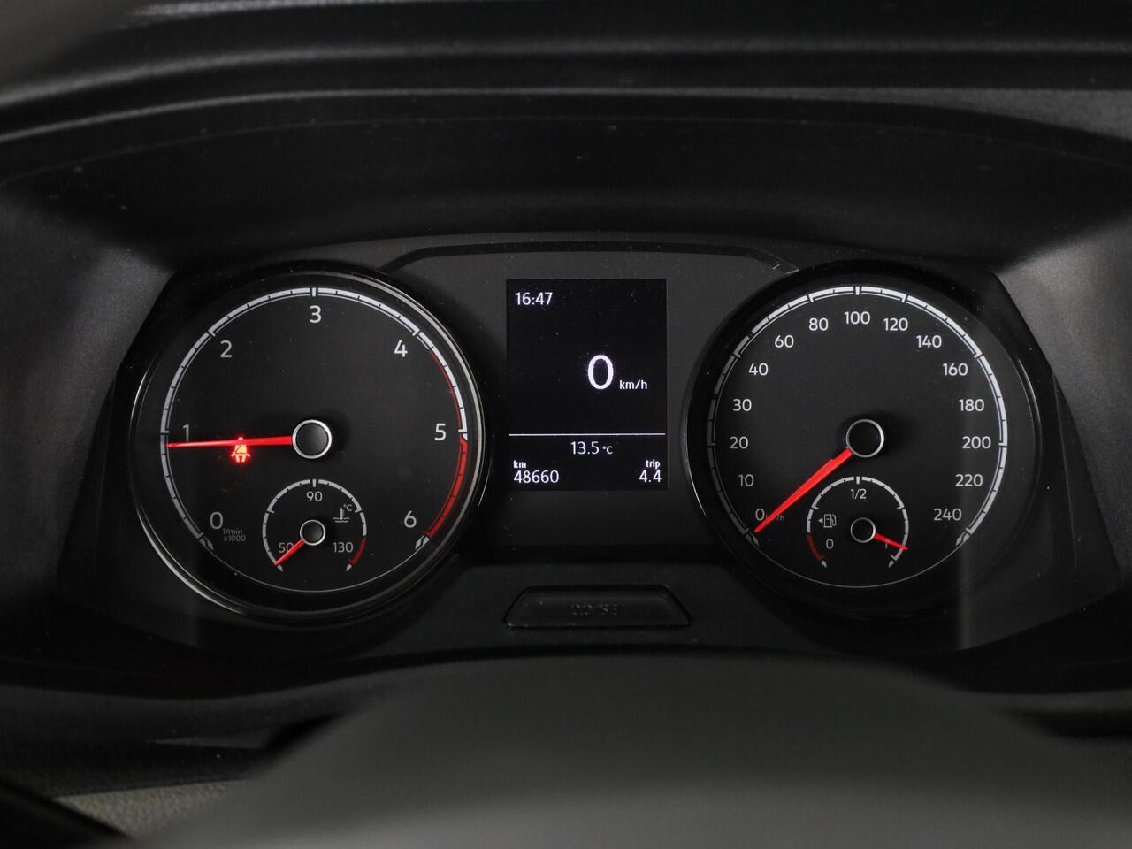 Volkswagen TRANSPORTER 2.0 TDI L2H1 28 Comfortline 110 pk | Verlengde garantie | Navigatie via App | Parkeersensoren achter | Cruise control |