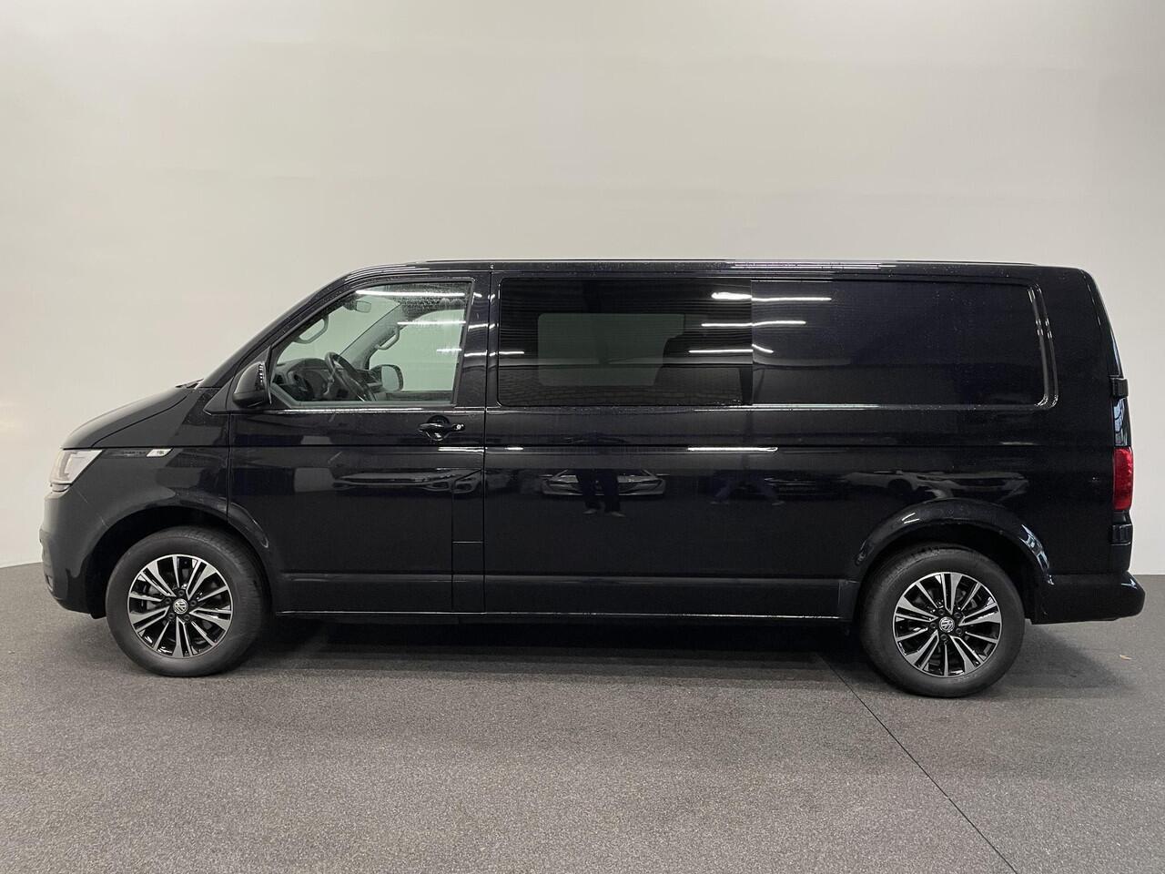 Volkswagen TRANSPORTER 2.0 150PK L2H1 Highline Automaat Dubbele Cabine Airco Navi Parkeersensoren Camera Trekhaak Carplay