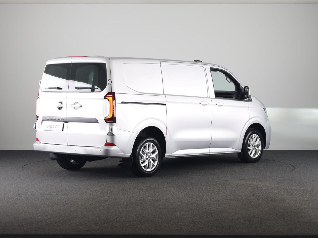 Volkswagen TRANSPORTER 2.0 TDI L1H1 28 Bulli