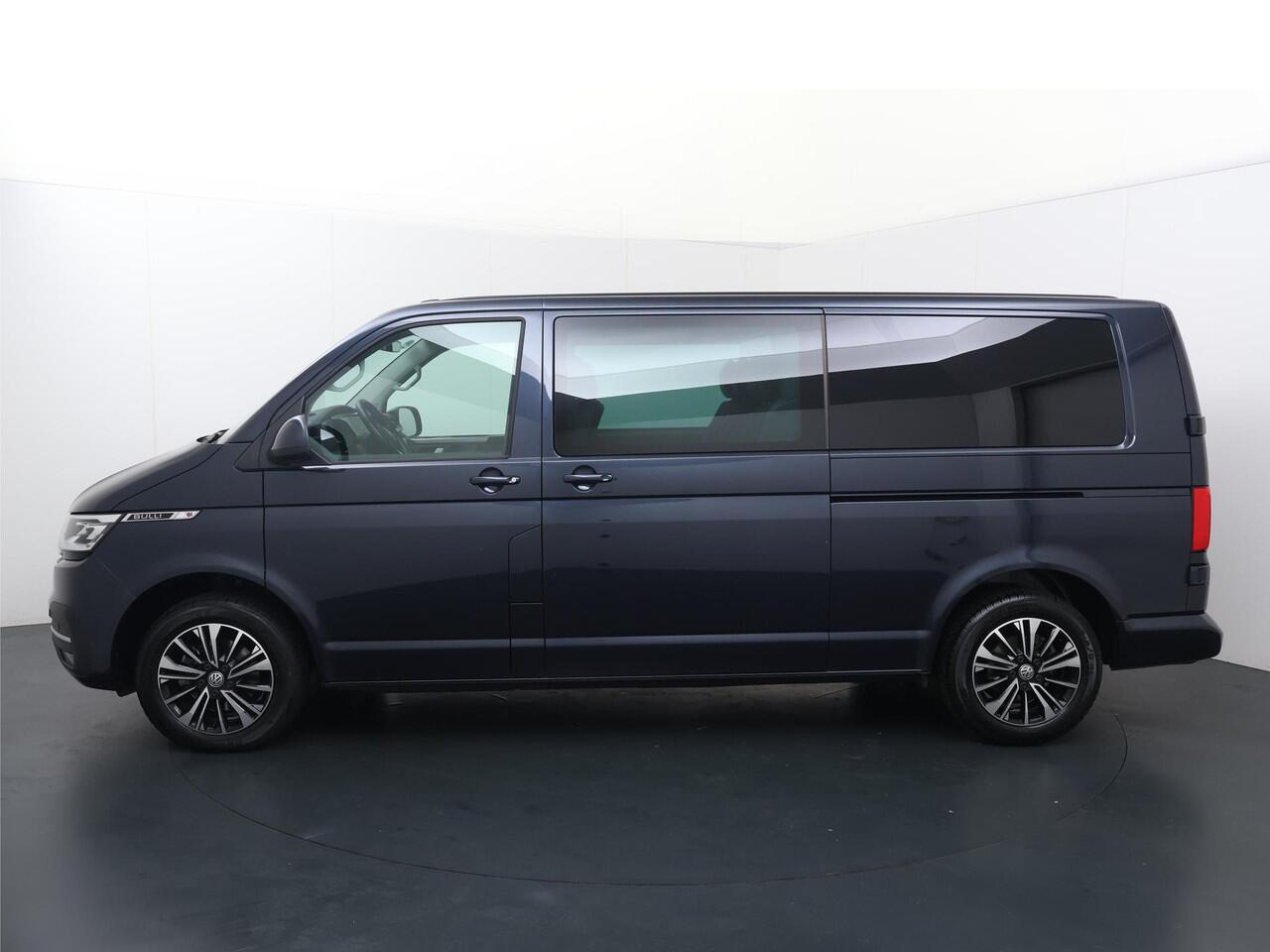 Volkswagen TRANSPORTER 2.0 TDI L2H1 30 Bulli | 150 PK | Automaat | Achteruitrijcamera | Voorstoelen verwarmd | Achterdeuren met ruit | Adaptive cruise control |