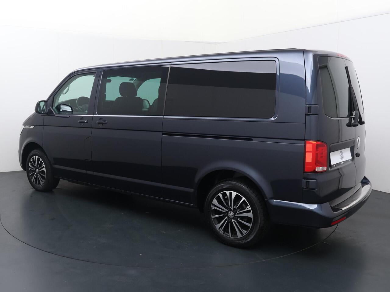 Volkswagen TRANSPORTER 2.0 TDI L2H1 30 Bulli | 150 PK | Automaat | Achteruitrijcamera | Voorstoelen verwarmd | Achterdeuren met ruit | Adaptive cruise control |