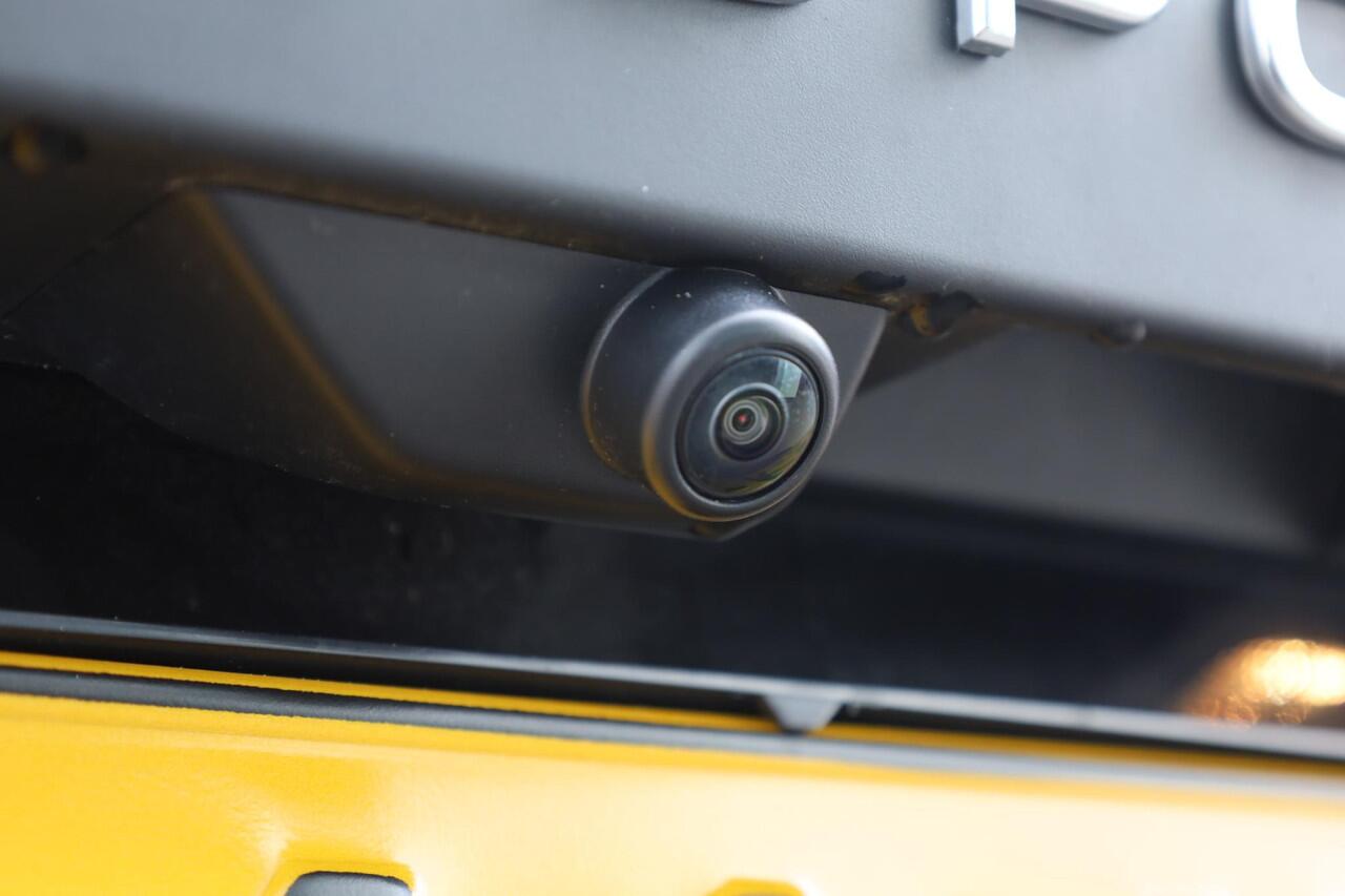 Volkswagen TRANSPORTER 2.0 TDI L2H1 30 Bulli 150PK / 110kW, Dodehoekdetectie (side assist), adaptieve cruise control (acc), rondomzichtcamera (area view), achteruitrijcamera (rear view), parkeersensoren voor en achter (pdc), verwarmbare voorstoelen, DAB+, draadloos Apple Carpla