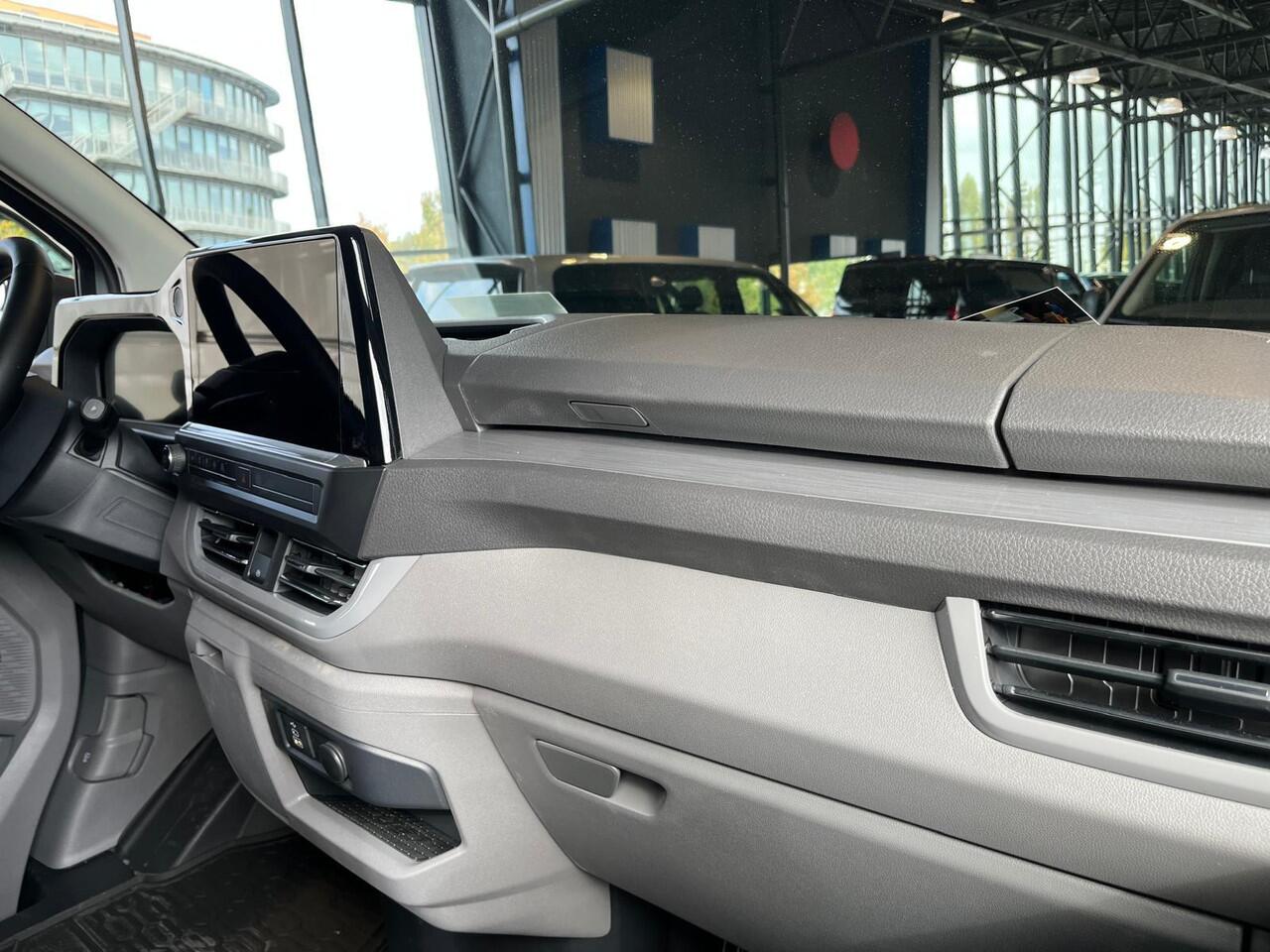 Volkswagen TRANSPORTER Bedrijfswagens PanAmericana L2 2.0 TDI EU6 170 pk 8 versn. auto | 3 neerklapbare dakrails | Achterdeuren zonder ruit | Diefstalalarmsysteem met interieurbeveiliging, noodsirene en wegsleepbeveiliging | Voorruit van gelaagd glas, warmtewerend, isolerend en