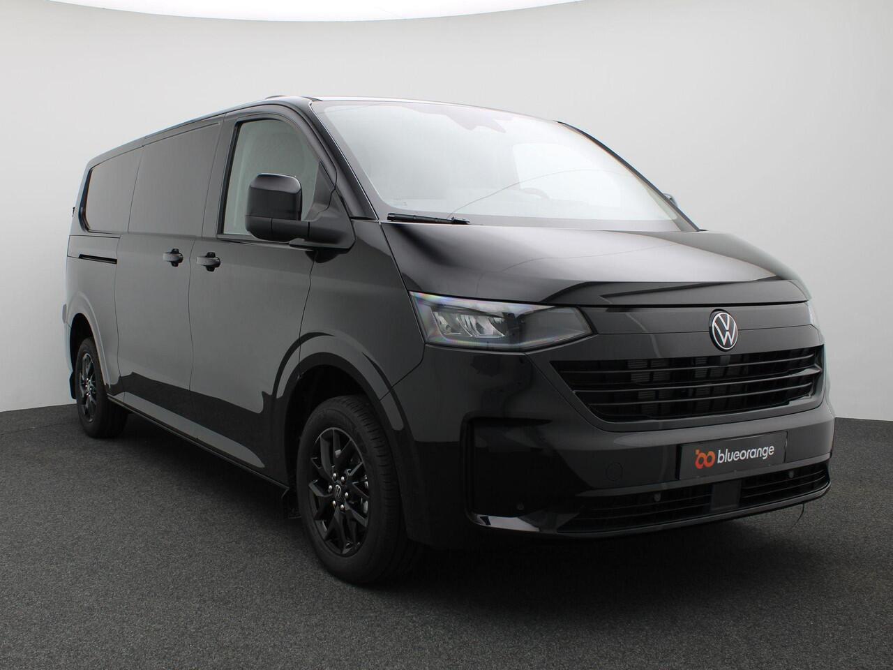 Volkswagen TRANSPORTER 2.0 TDI L2H1 30 Style 170PK AUT8 Dubbele schuifdeur, Adaptieve Cruise Controle, Trekhaak, Achteruitrijcamera, Stoelverwarming, Side Assist, Keyless, 17" LM Velgen
