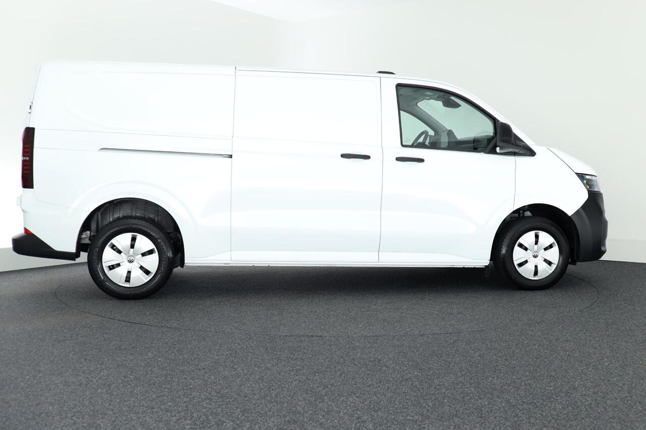Volkswagen TRANSPORTER T7 2.0 TDI 110pk L2H1 Life Incl. BPM! Parkeersensoren Carplay Bijrijdersbank