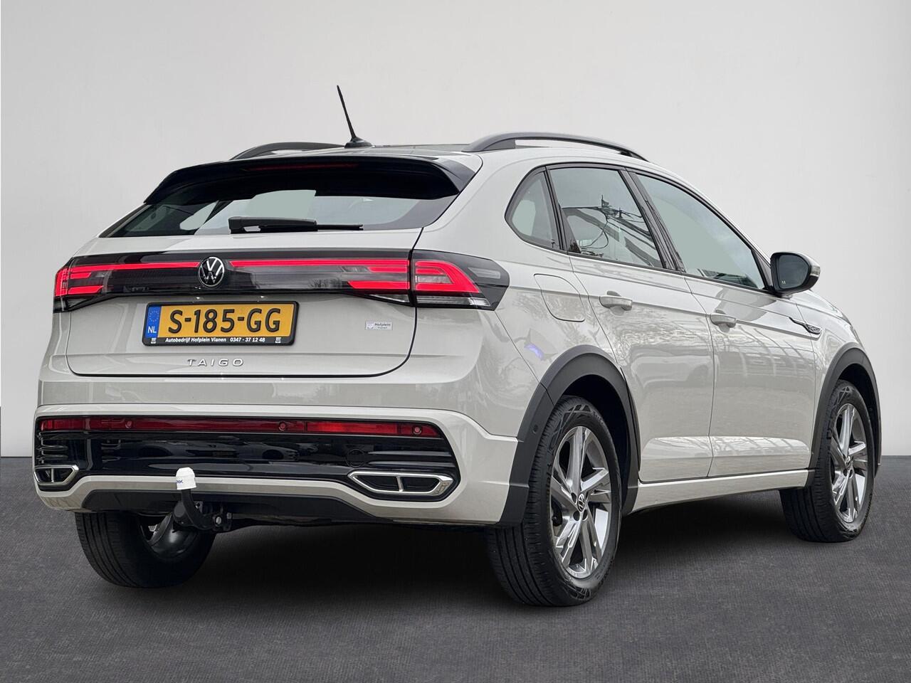 Volkswagen Taigo 1.0 TSI R-Line Business Automaat | LM-Velgen | Car-play | Digitaal dashboard | Dakrail | Trekhaak ( Vestiging Vianen Tel: 0347-371248 )