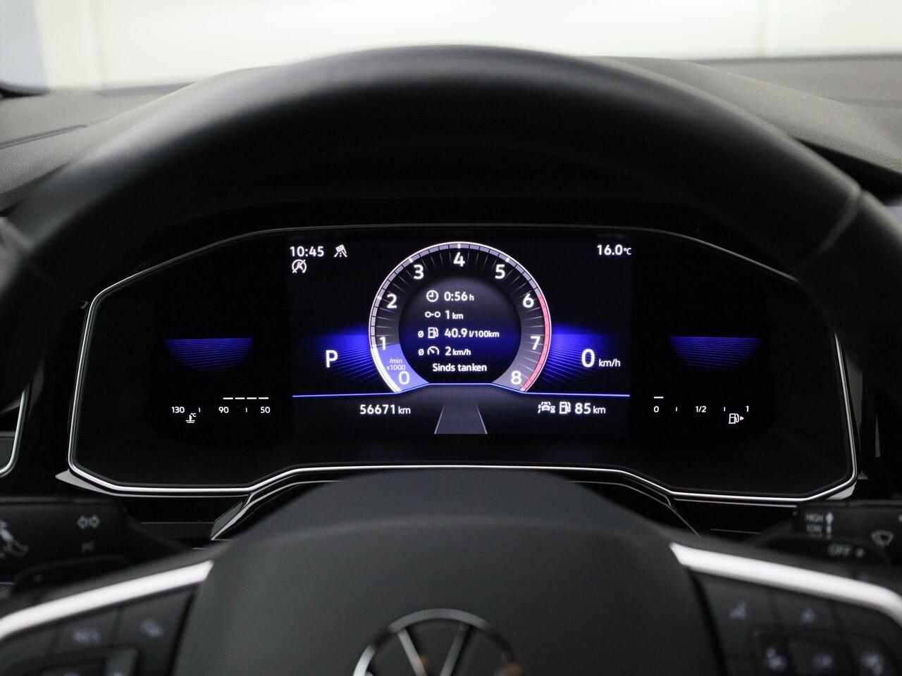 Volkswagen Taigo 1.0TSI/110PK R-Line DSG · Apple/Android Car Play · Stoelverwarming · Parkeersensoren