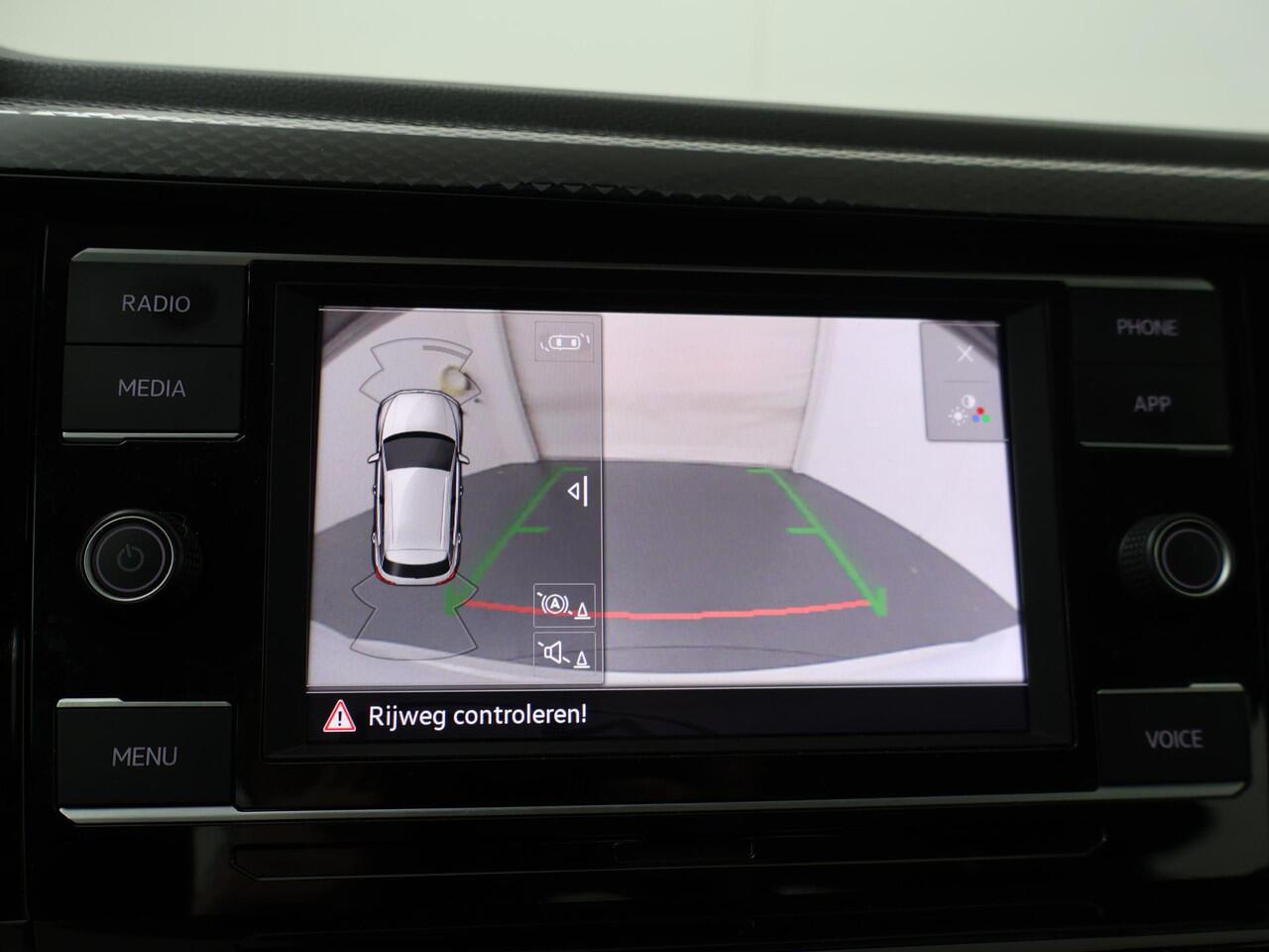 Volkswagen Taigo 1.0 TSI Life | 110 PK | Automaat | Achteruitrijcamera | Adaptive cruise control |